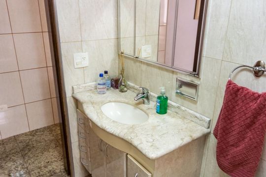 Banheiro de casa para alugar com 3 quartos, 370m² em Parque São Jorge, São Paulo