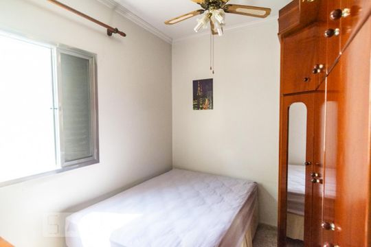 Quarto de casa para alugar com 3 quartos, 370m² em Parque São Jorge, São Paulo
