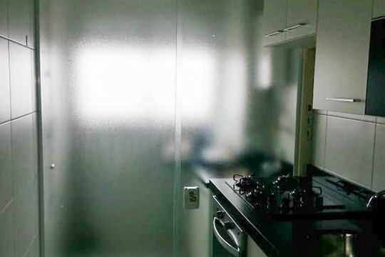 Cozinha de apartamento à venda com 2 quartos, 51m² em Vila Antonieta, São Paulo