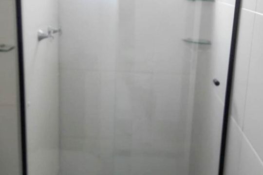 Banheiro 1 de apartamento à venda com 2 quartos, 51m² em Vila Antonieta, São Paulo