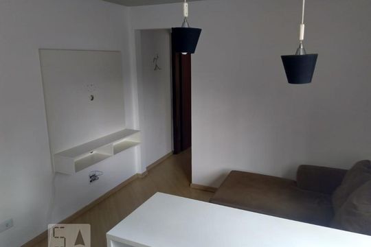 Sala de kitnet/studio para alugar com 1 quarto, 30m² em Água Verde, Curitiba