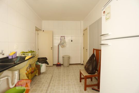 Area de Serviços de apartamento para alugar com 4 quartos, 347m² em Bela Vista, São Paulo
