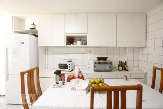 Cozinha de apartamento para alugar com 4 quartos, 347m² em Bela Vista, São Paulo