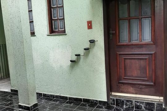 Entrada de casa para alugar com 2 quartos, 64m² em Jardim Coimbra, São Paulo