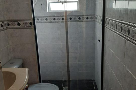 Banheiro 2 de casa para alugar com 2 quartos, 64m² em Jardim Coimbra, São Paulo