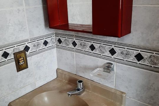 Banheiro 2 de casa para alugar com 2 quartos, 64m² em Jardim Coimbra, São Paulo