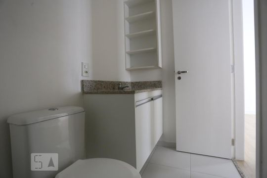 Banheiro de apartamento à venda com 1 quarto, 41m² em República, São Paulo