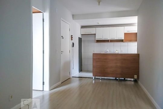 Apartamento para alugar com 3 quartos, 60m² em Parada de Lucas, Rio de Janeiro