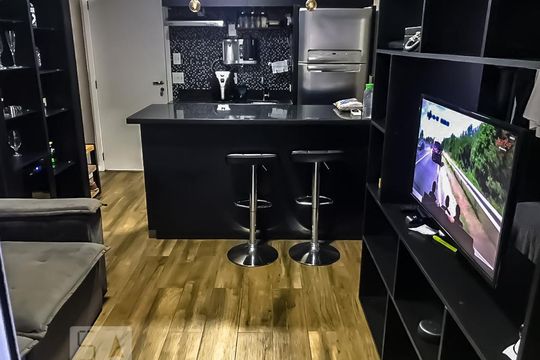 Sala de kitnet/studio para alugar com 1 quarto, 38m² em Jardim Flor da Montanha, Guarulhos