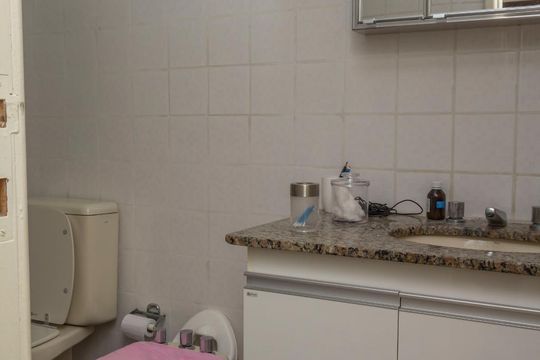 Banheiro 2 de apartamento à venda com 4 quartos, 140m² em Vila Sonia, São Paulo