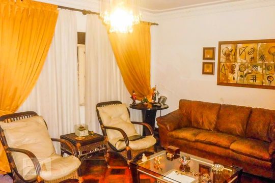Casa à venda com 5 quartos, 290m² em Vila Monumento, São Paulo