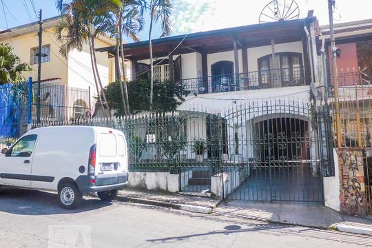 Fachada de casa à venda com 5 quartos, 290m² em Vila Monumento, São Paulo