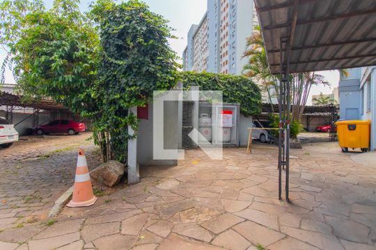 Garagem de apartamento à venda com 1 quarto, 55m² em Partenon, Porto Alegre