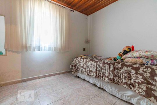 Quarto 2 de casa à venda com 3 quartos, 280m² em Vila Nhocune, São Paulo