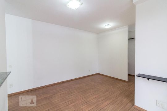 Sala de apartamento para alugar com 2 quartos, 52m² em Vila Endres, Guarulhos