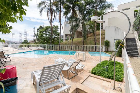Piscinas de apartamento para alugar com 2 quartos, 52m² em Vila Endres, Guarulhos