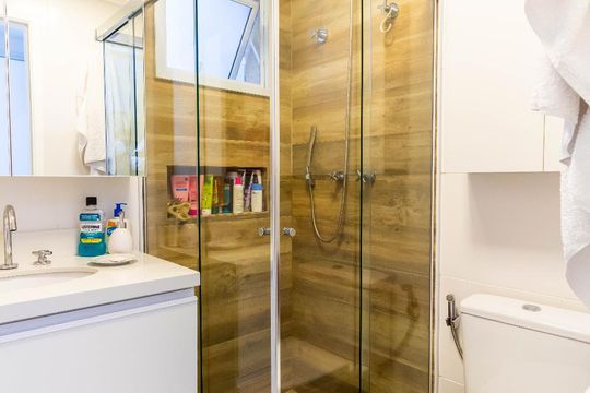 Banheiro da Suíte de apartamento à venda com 2 quartos, 75m² em Jardim Leonor Mendes de Barros, São Paulo