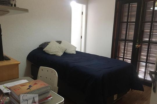 Suite 1 de casa à venda com 3 quartos, 200m² em Vila Campo Grande, São Paulo