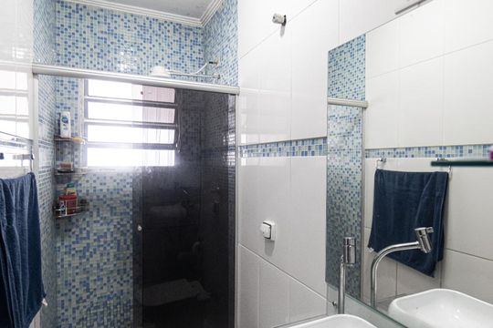 Banheiro Social de casa à venda com 2 quartos, 75m² em Jardim Vila Formosa, São Paulo