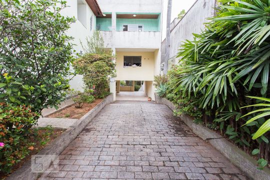 Garagem de casa para alugar com 4 quartos, 750m² em Vila Sao Geraldo, São Paulo
