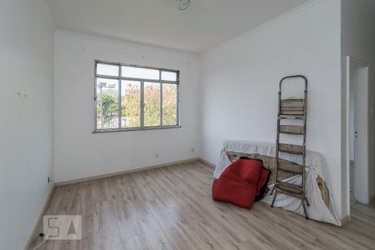 Sala de apartamento para alugar com 2 quartos, 100m² em Vista Alegre, Rio de Janeiro