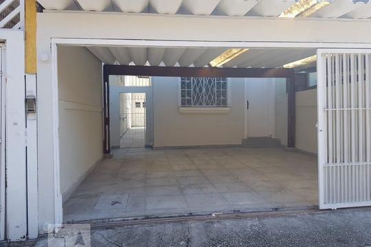 Garagem de casa à venda com 2 quartos, 125m² em Belenzinho, São Paulo