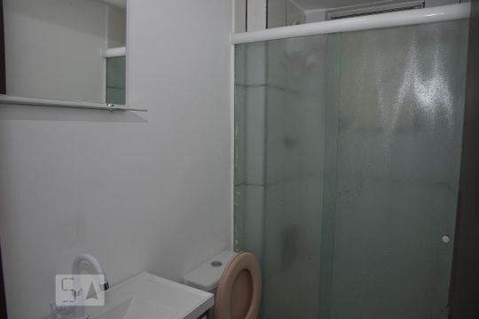 Banheiro Social de apartamento à venda com 2 quartos, 50m² em Pechincha, Rio de Janeiro