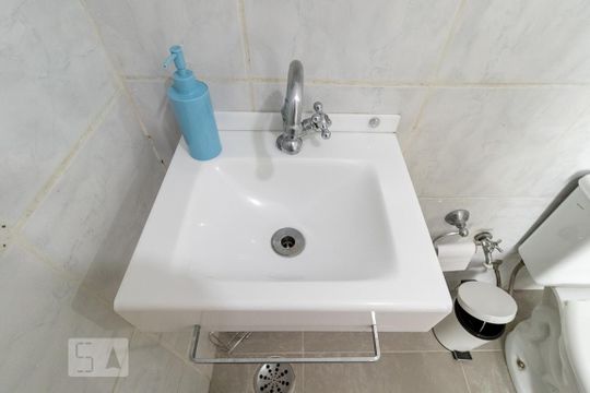 Banheiro de kitnet/studio à venda com 1 quarto, 40m² em Jardim Paulista, São Paulo