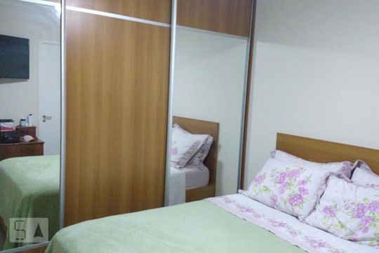 Dormitório 1 de apartamento à venda com 3 quartos, 78m² em Jardim Ester Yolanda, São Paulo