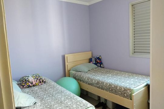 Dormitório 2 de apartamento à venda com 3 quartos, 78m² em Jardim Ester Yolanda, São Paulo
