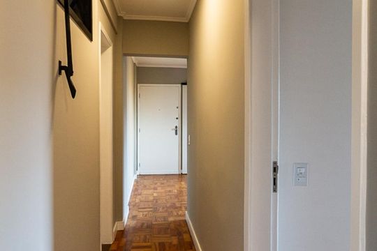 Corredor de apartamento à venda com 2 quartos, 72m² em Sumarezinho, São Paulo