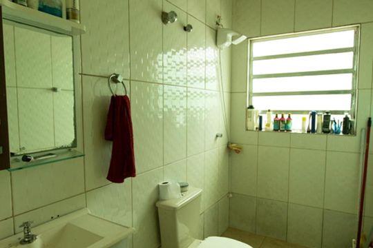 Banheiro de casa à venda com 2 quartos, 65m² em Jardim Vila Formosa, São Paulo