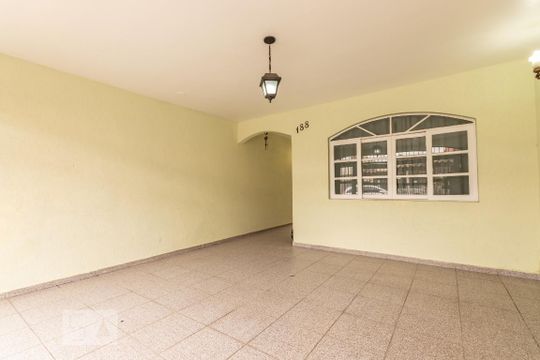 Garagem  de casa para alugar com 3 quartos, 240m² em Vila Talarico, São Paulo