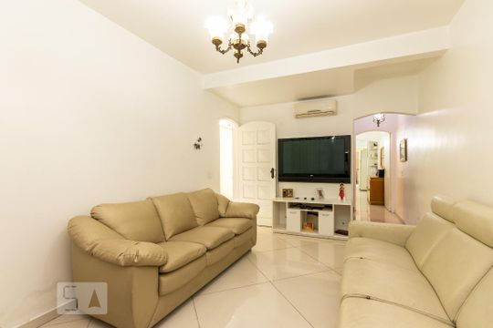 Sala de casa para alugar com 3 quartos, 240m² em Vila Talarico, São Paulo