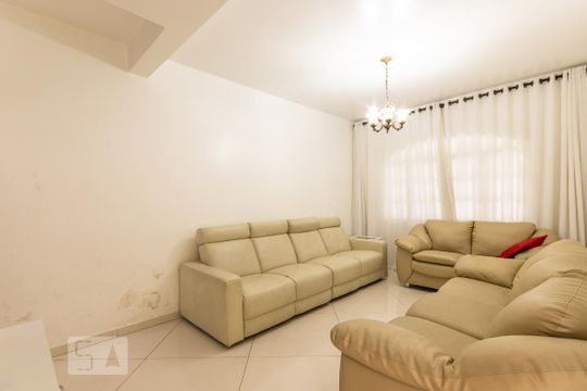 Sala de casa para alugar com 3 quartos, 240m² em Vila Talarico, São Paulo