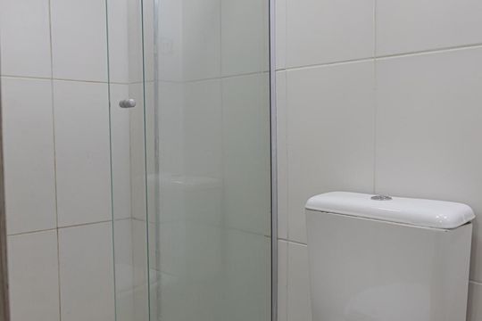 Banheiro de apartamento para alugar com 1 quarto, 25m² em Bela Vista, São Paulo