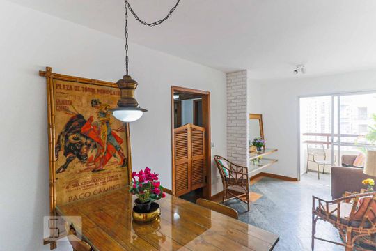 Apartamento para alugar com 2 quartos, 66m² em Brooklin Paulista, São Paulo