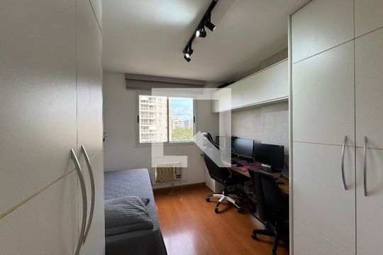 Quarto de apartamento à venda com 2 quartos, 63m² em Recreio dos Bandeirantes, Rio de Janeiro
