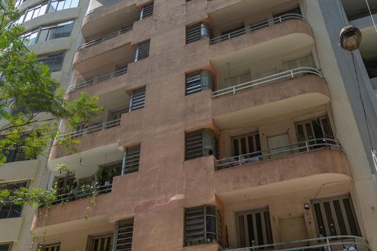 Fachada de kitnet/studio para alugar com 1 quarto, 42m² em Centro Histórico de São Paulo, São Paulo