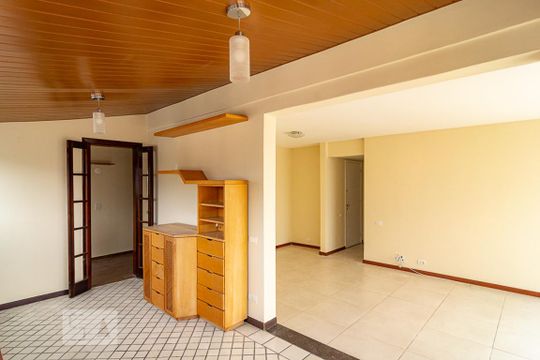 Sala de apartamento à venda com 2 quartos, 123m² em Icaraí, Niterói