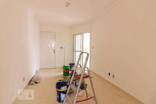 Sala de apartamento para alugar com 2 quartos, 60m² em São Pedro, Osasco