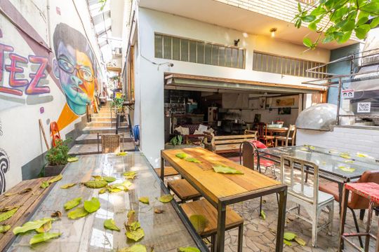 Garagem de casa à venda com 6 quartos, 480m² em Vila Anglo Brasileira, São Paulo