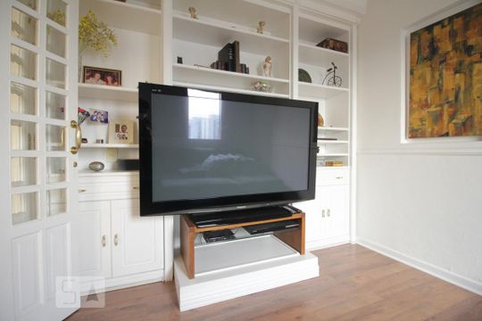 Sala de tv de apartamento para alugar com 4 quartos, 170m² em Vila Suzana, São Paulo