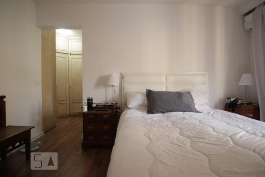 Suíte 1 de apartamento para alugar com 4 quartos, 170m² em Vila Suzana, São Paulo