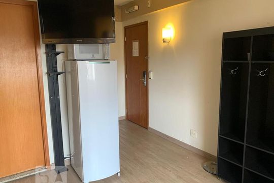 Cozinha de apartamento à venda com 1 quarto, 28m² em Vila Clementino, São Paulo