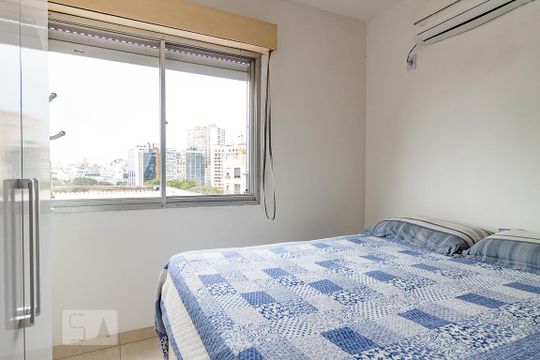Dormitório de kitnet/studio para alugar com 1 quarto, 42m² em Cidade Baixa, Porto Alegre