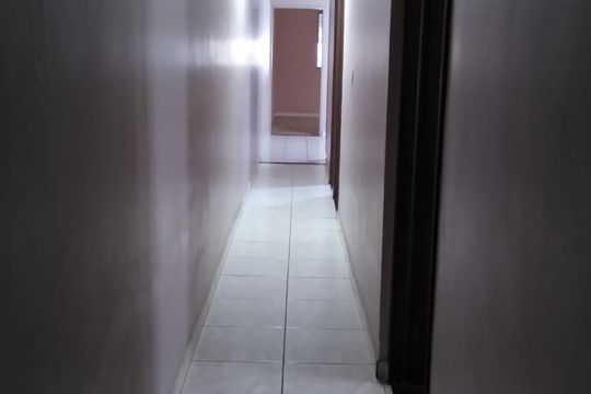 Corredor de casa à venda com 3 quartos, 176m² em Vila Clarice, Santo André