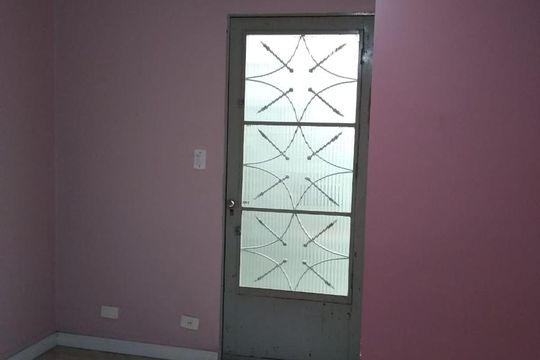 Sala de casa à venda com 3 quartos, 176m² em Vila Clarice, Santo André