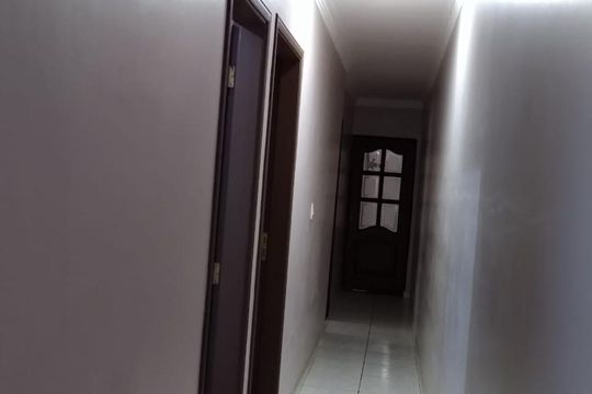Corredor de casa à venda com 3 quartos, 176m² em Vila Clarice, Santo André