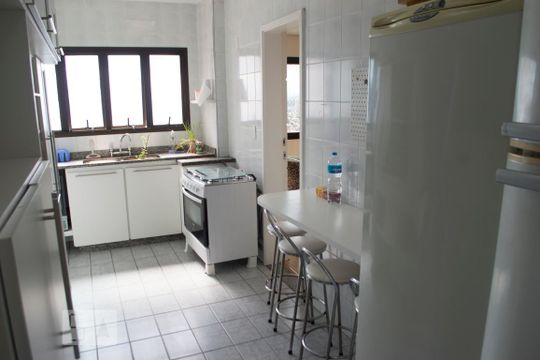 Cozinha de apartamento para alugar com 3 quartos, 152m² em Fazenda Morumbi, São Paulo